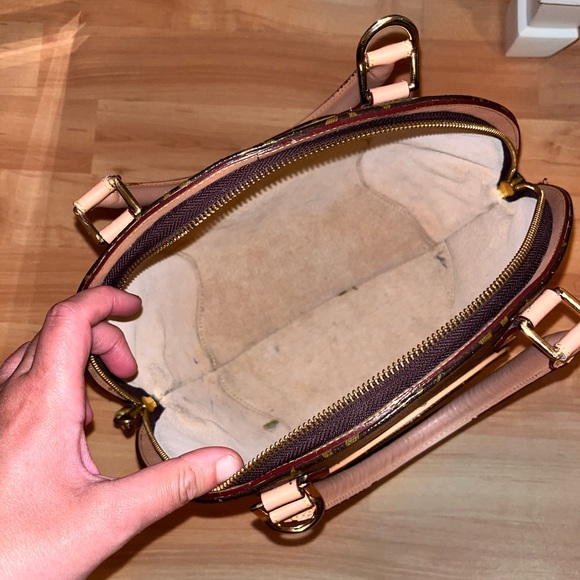 LOUIS VUITTON - Ellipse MM Bag for Sale *real* LV DUST BAG INCLUDED πΌ - Picture 10 of 17